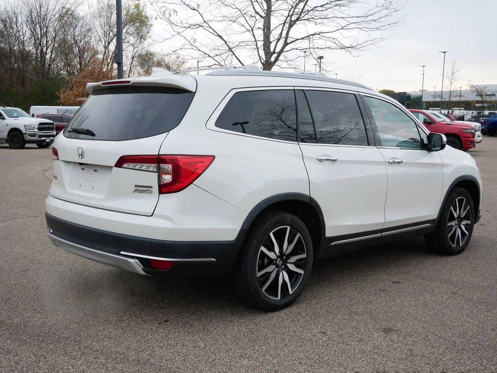 Thumbnail: 2019 Honda Pilot - 6