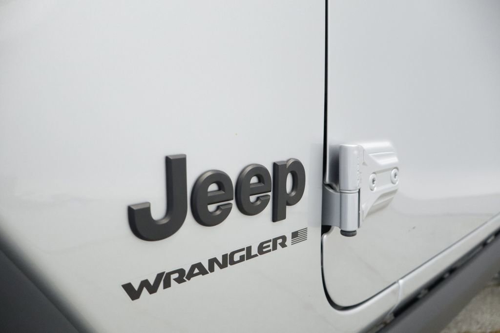 Thumbnail: 2023 Jeep Wrangler - 14