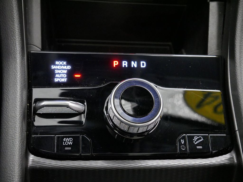 Thumbnail: 2024 Jeep Grand Cherokee - 43