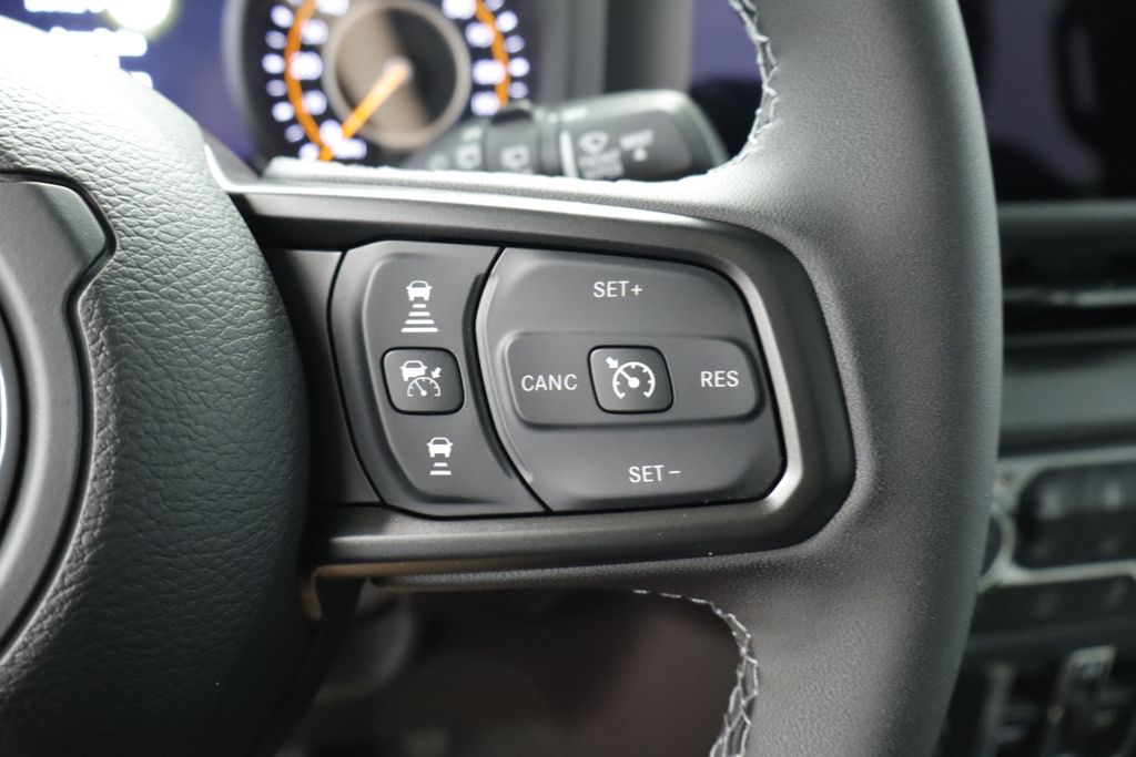 Thumbnail: 2026 Jeep Wrangler - 33