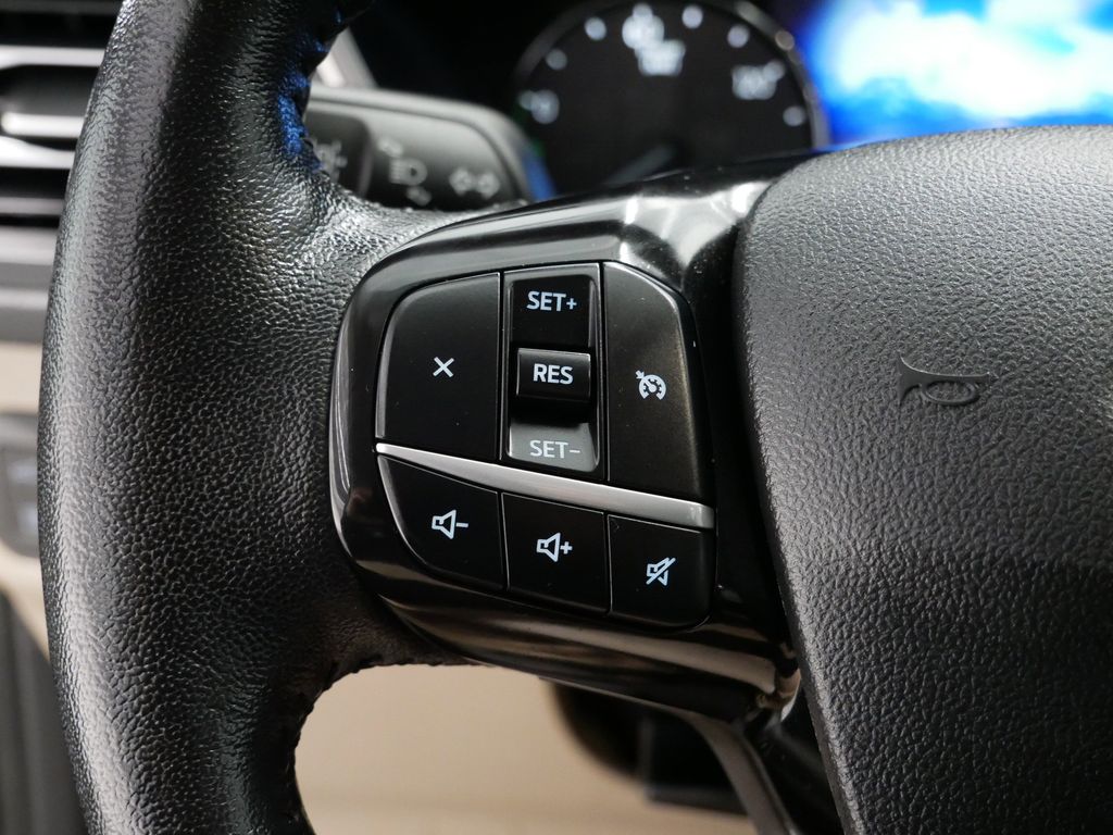 Thumbnail: 2021 Ford Escape - 24
