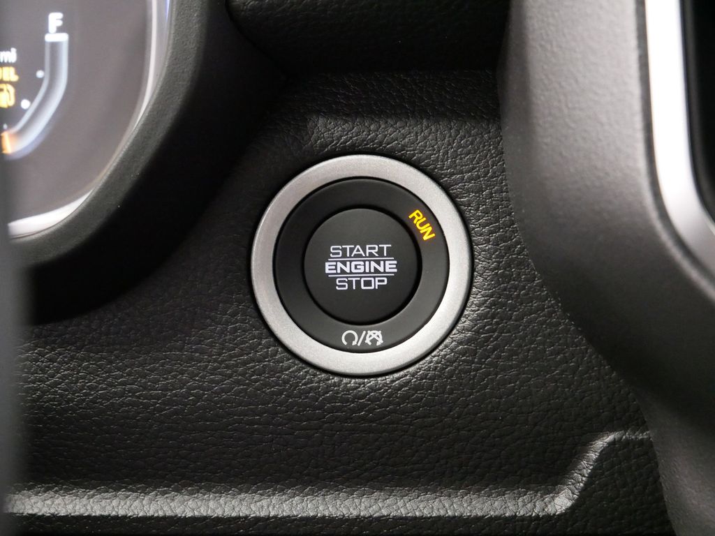 Thumbnail: 2026 RAM 1500 - 35