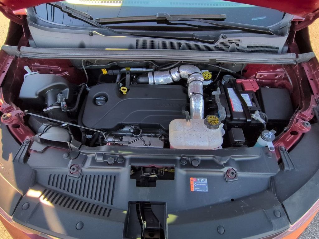 Thumbnail: 2022 Chevrolet Trax - 17