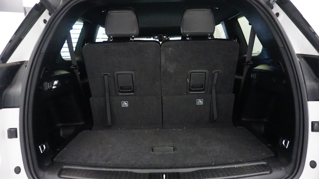 Thumbnail: 2022 Jeep Grand Cherokee L - 17