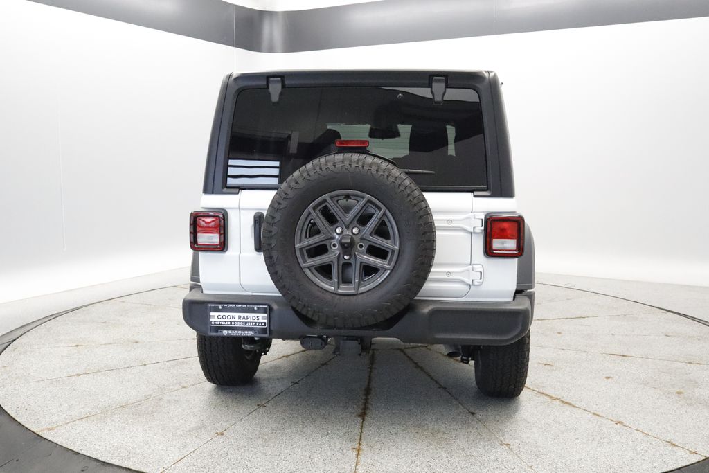 Thumbnail: 2026 Jeep Wrangler - 4