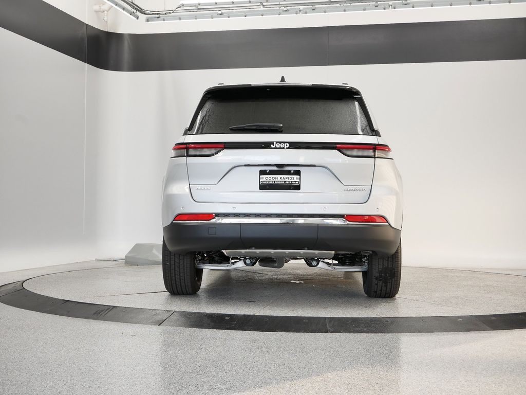 Thumbnail: 2025 Jeep Grand Cherokee - 45