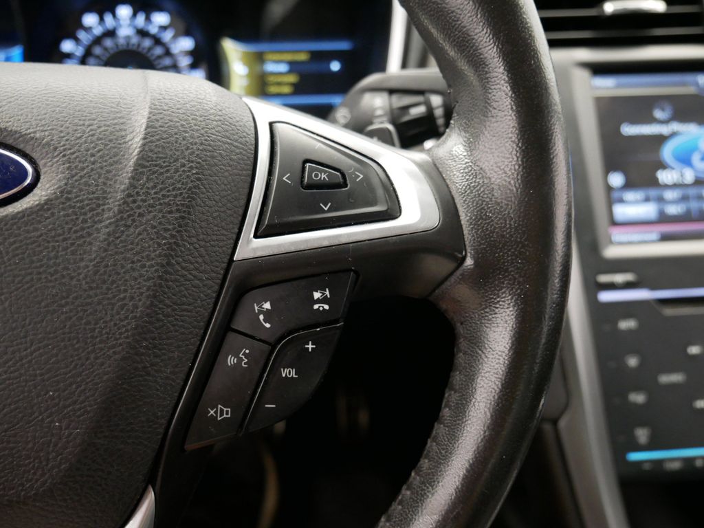 Thumbnail: 2014 Ford Fusion - 18