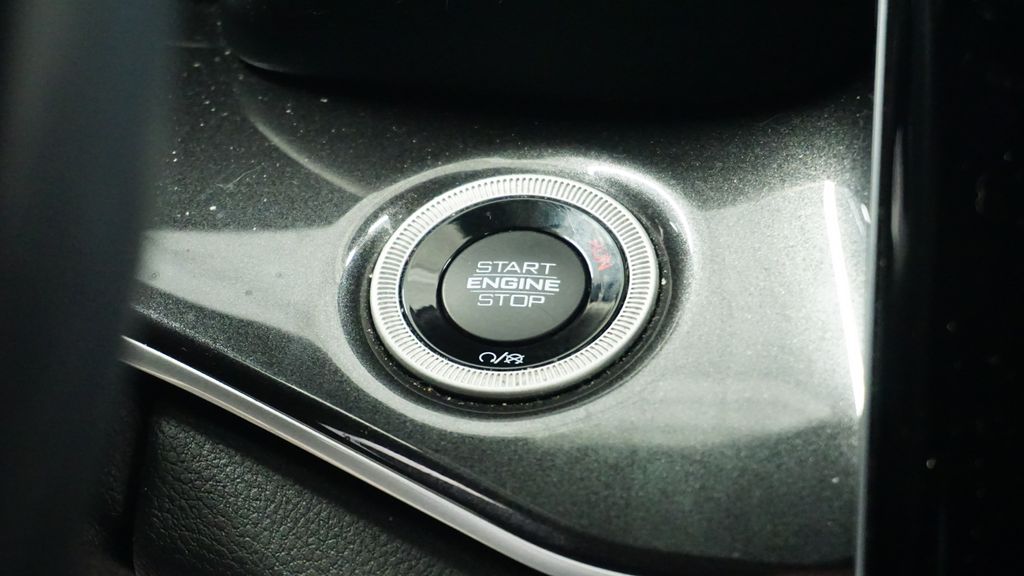 Thumbnail: 2022 Jeep Grand Cherokee L - 31