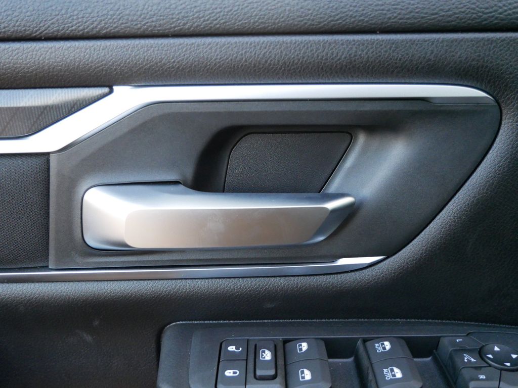 Thumbnail: 2026 RAM 1500 - 35