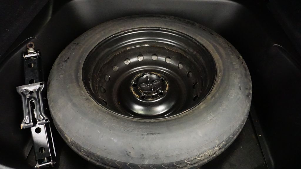 Thumbnail: 2021 Jeep Grand Cherokee - 20