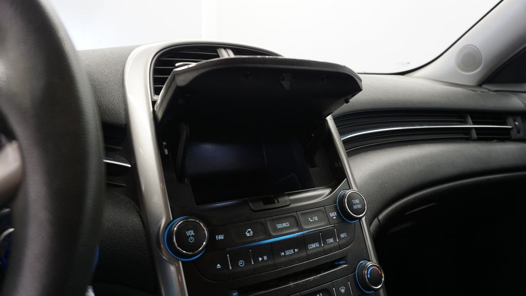 Thumbnail: 2014 Chevrolet Malibu - 47