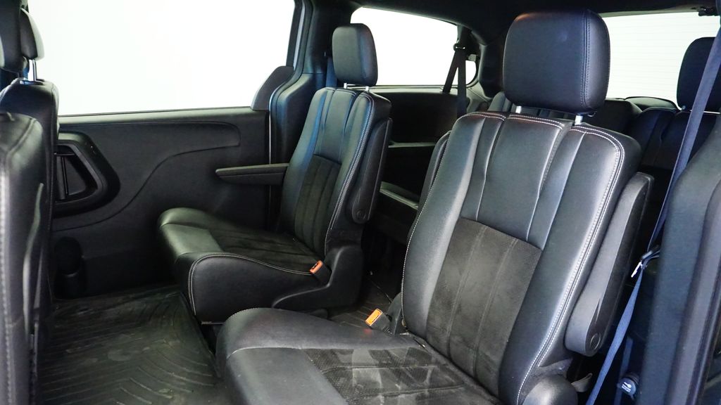 Thumbnail: 2014 Dodge Grand Caravan - 20