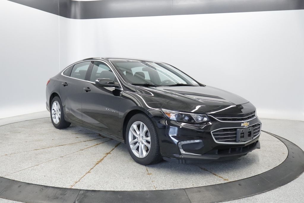 Thumbnail: 2017 Chevrolet Malibu - 7