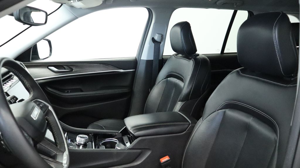 Thumbnail: 2023 Jeep Grand Cherokee - 26