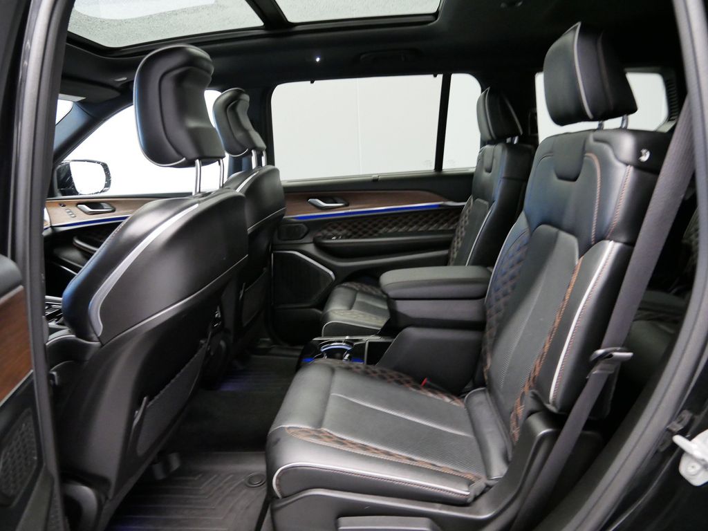 Thumbnail: 2022 Jeep Grand Cherokee L - 27