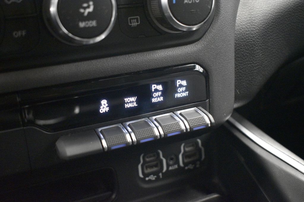 Thumbnail: 2020 RAM 1500 - 30