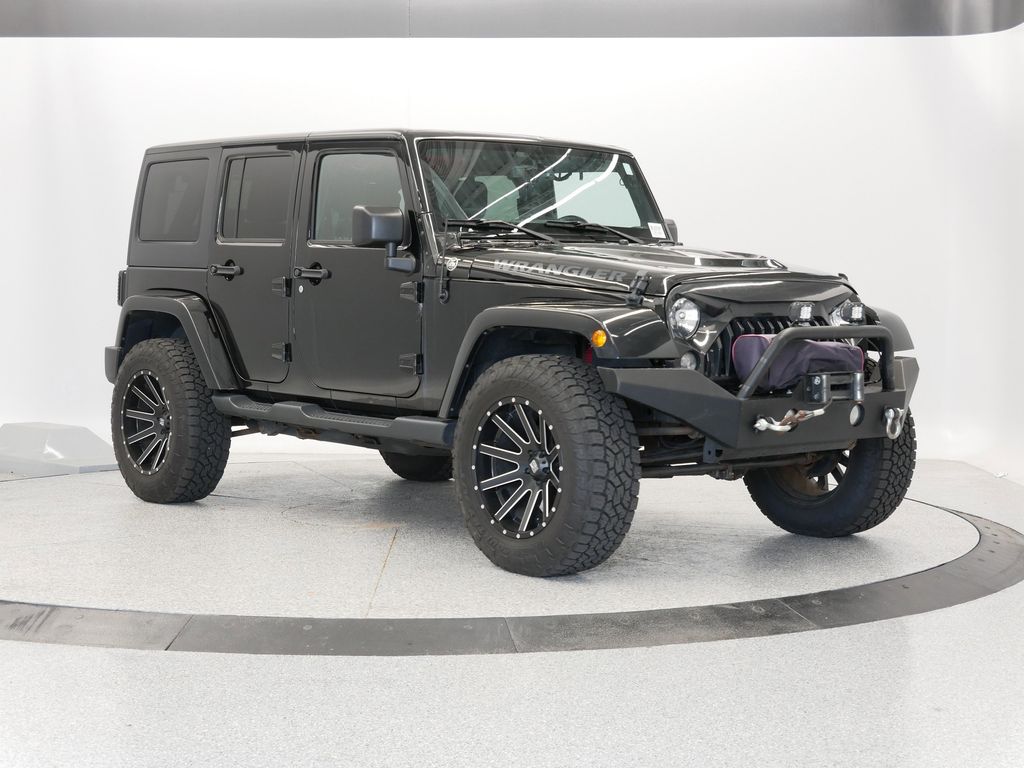 Thumbnail: 2015 Jeep Wrangler - 10