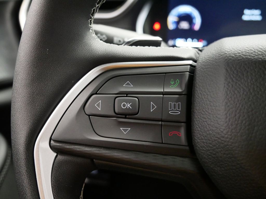 Thumbnail: 2025 Jeep Grand Cherokee - 26