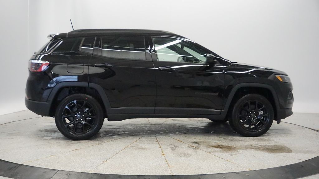 Thumbnail: 2026 Jeep Compass - 11