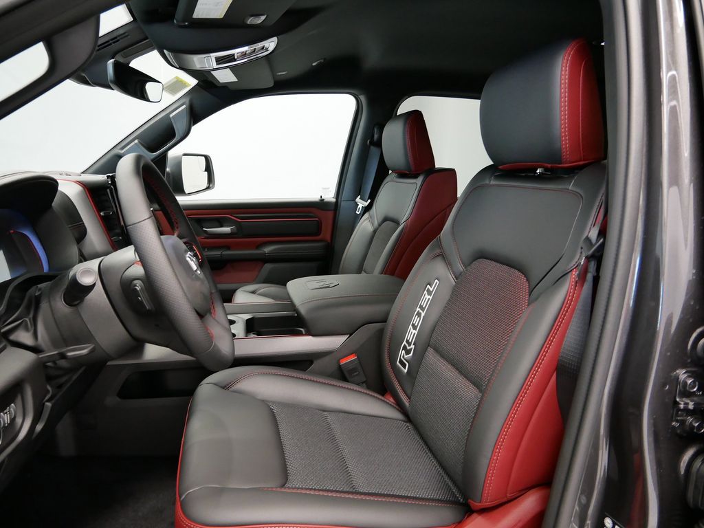 Thumbnail: 2026 RAM 1500 - 3