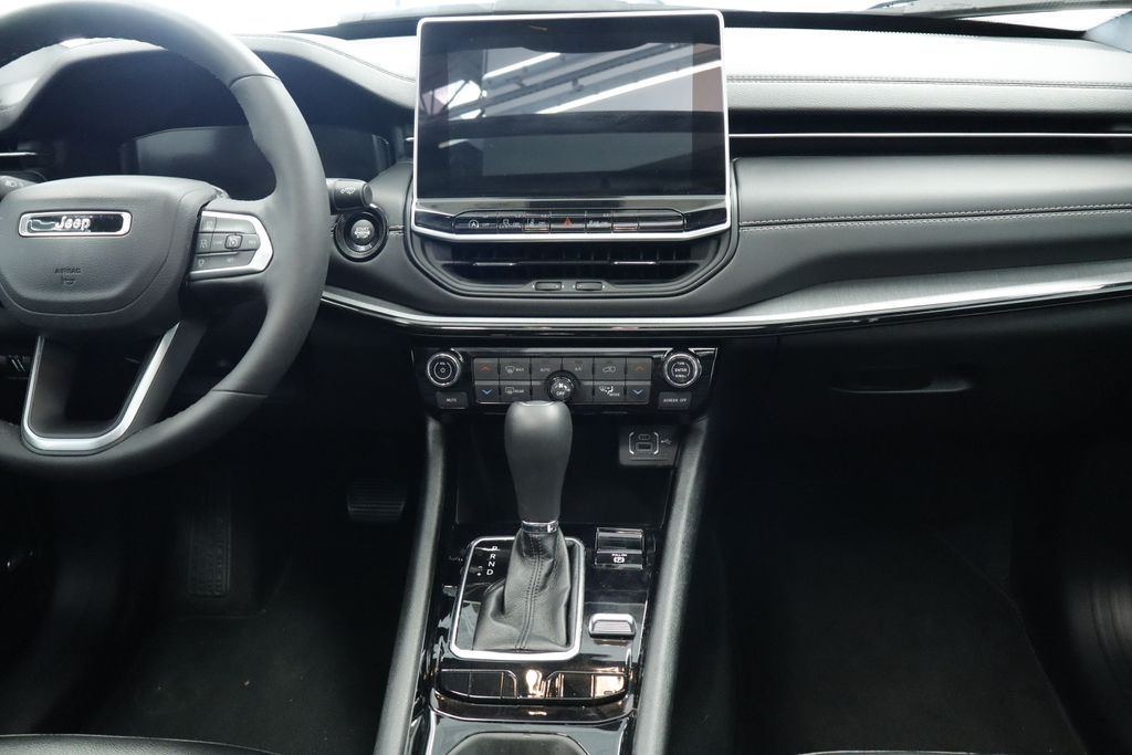 Thumbnail: 2024 Jeep Compass - 25