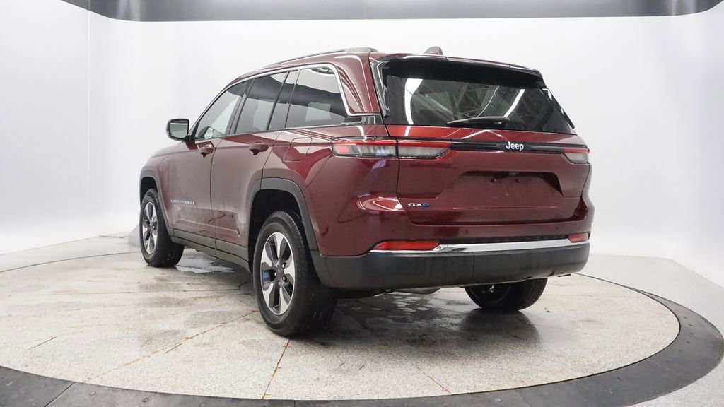 Thumbnail: 2023 Jeep Grand Cherokee - 3