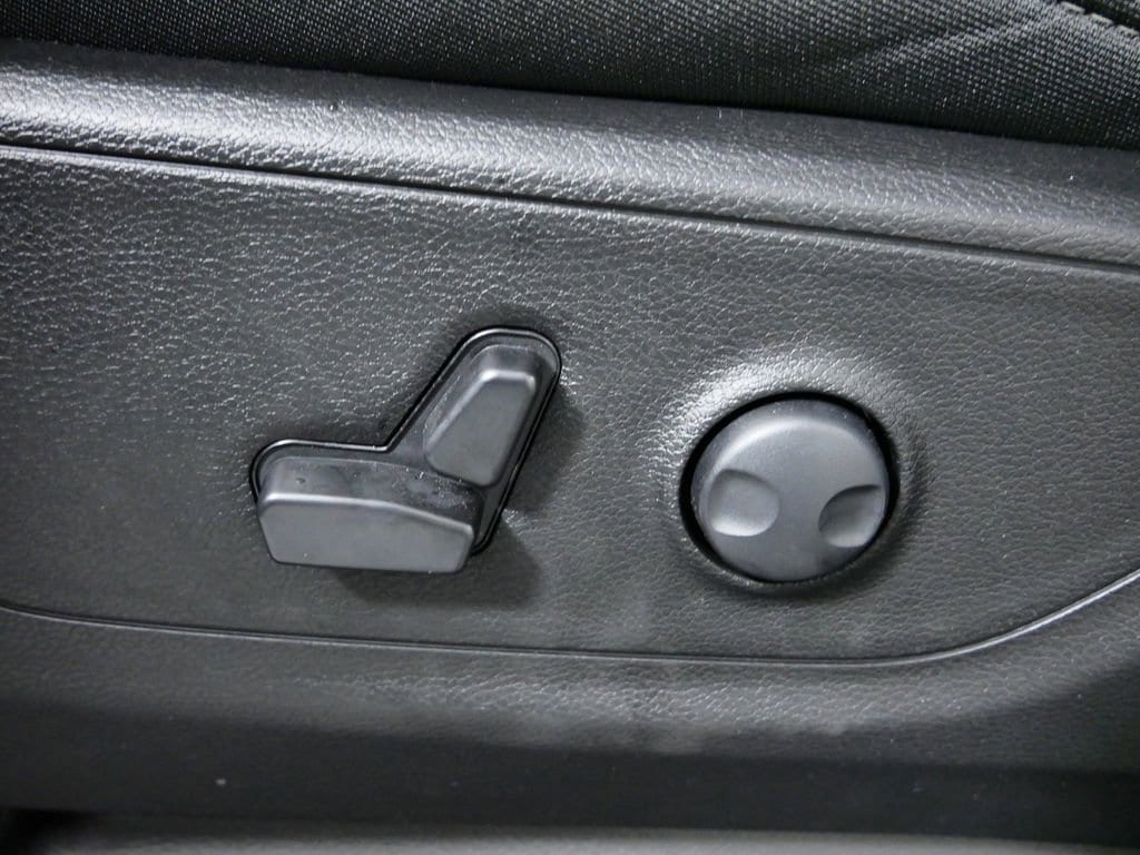 Thumbnail: 2025 RAM 1500 - 37