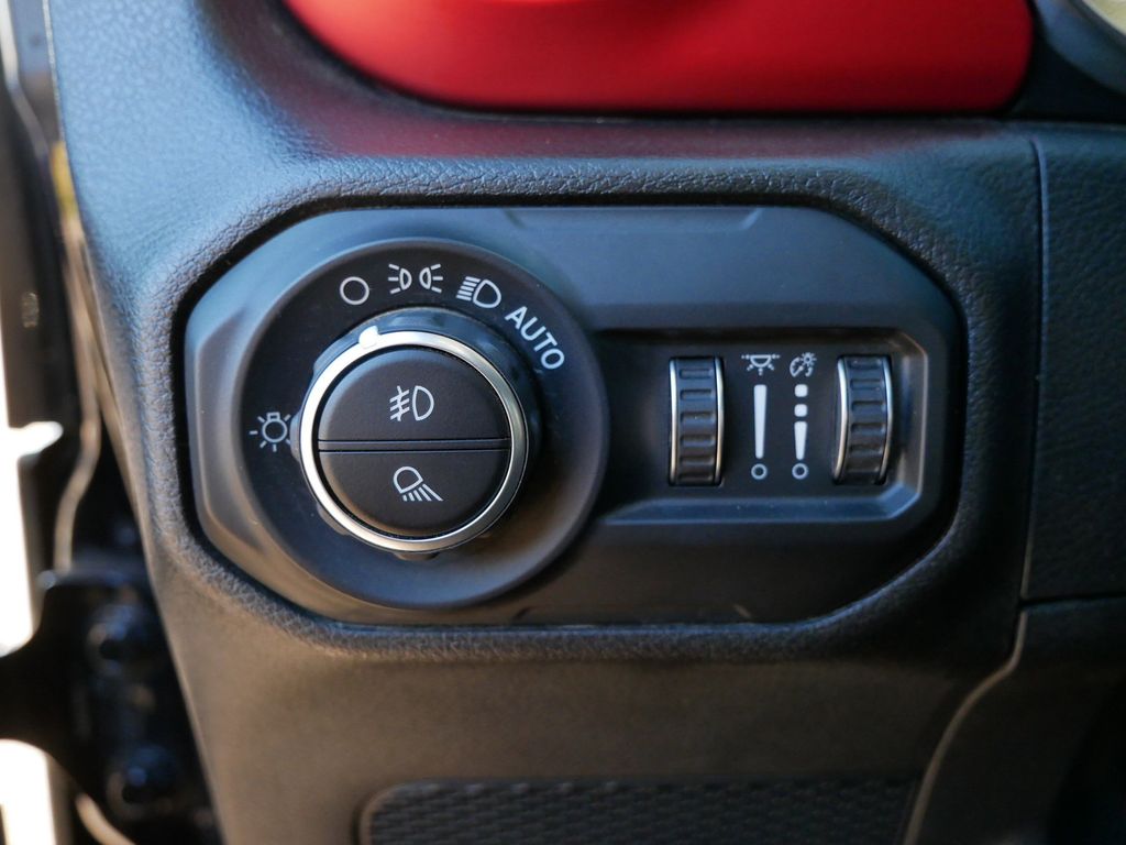 Thumbnail: 2020 Jeep Gladiator - 39