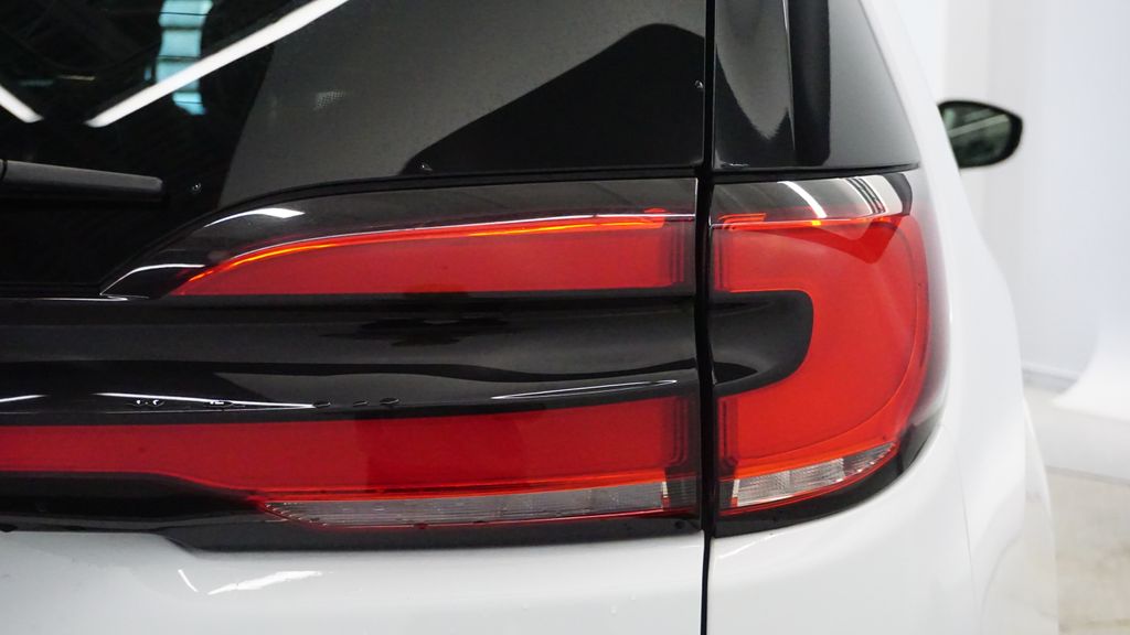 Thumbnail: 2024 Chrysler Pacifica - 14