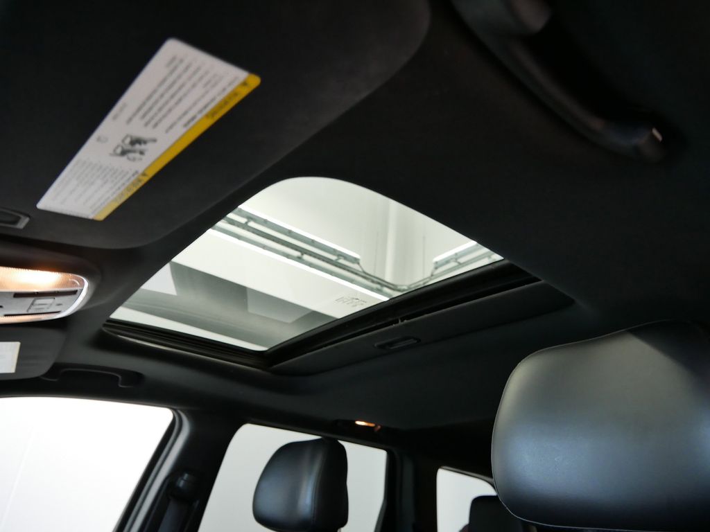 Thumbnail: 2014 Jeep Grand Cherokee - 24