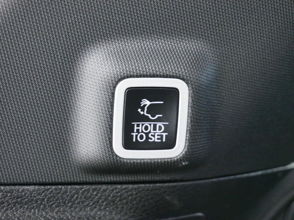 Thumbnail: 2025 Jeep Grand Cherokee - 29