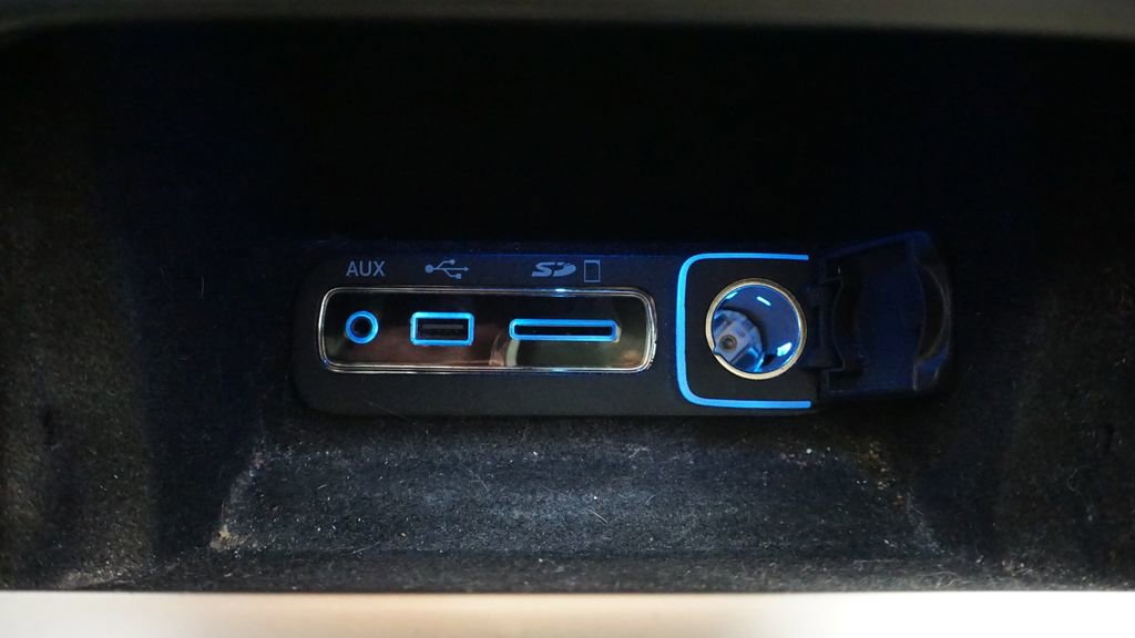 Thumbnail: 2016 Jeep Grand Cherokee - 38