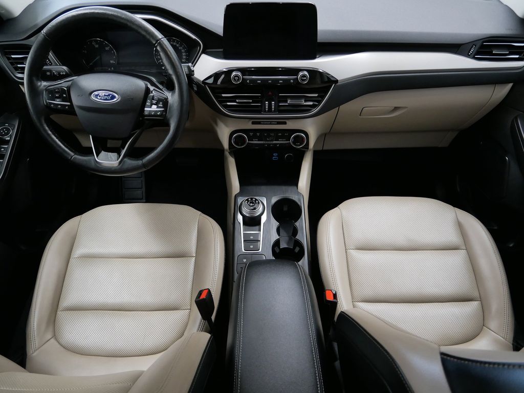 Thumbnail: 2021 Ford Escape - 17