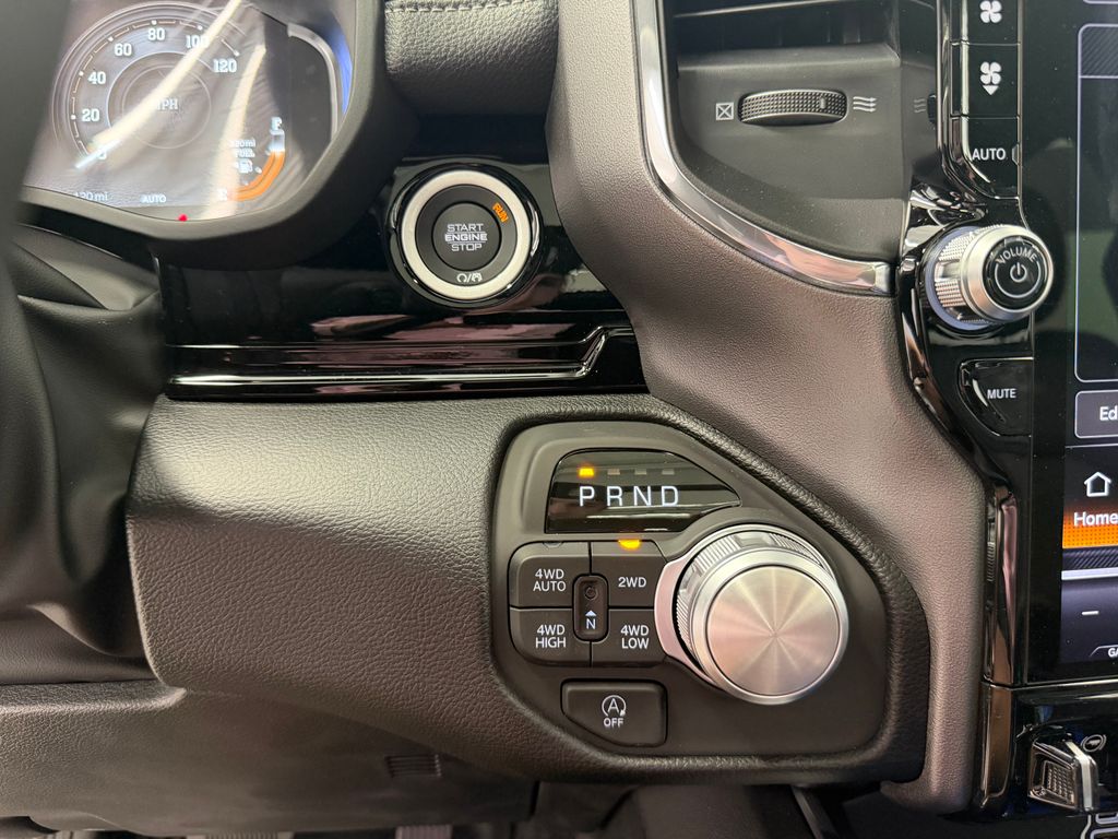 Thumbnail: 2026 RAM 1500 - 18