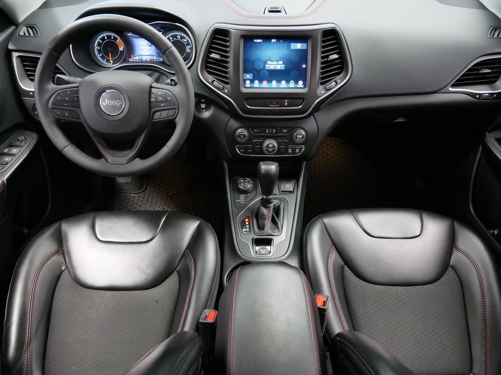 Thumbnail: 2022 Jeep Cherokee - 19