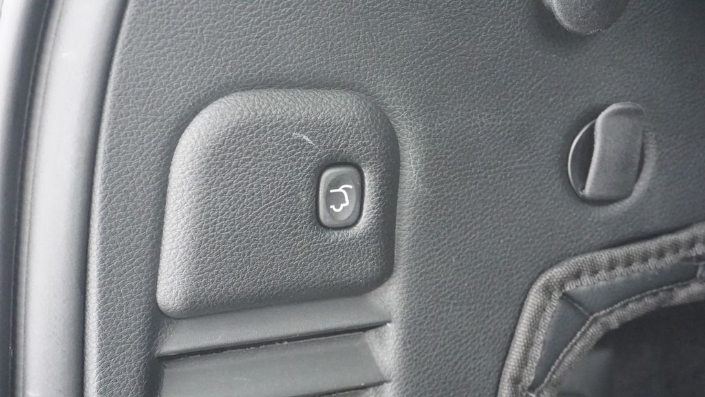 Thumbnail: 2017 Jeep Grand Cherokee - 22