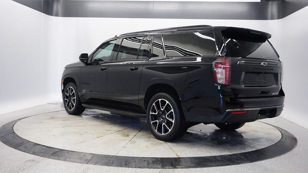 Thumbnail: 2022 Chevrolet Suburban - 3