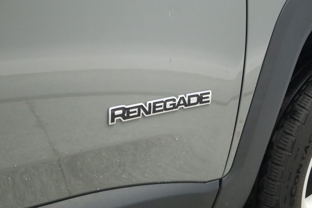 Thumbnail: 2022 Jeep Renegade - 19