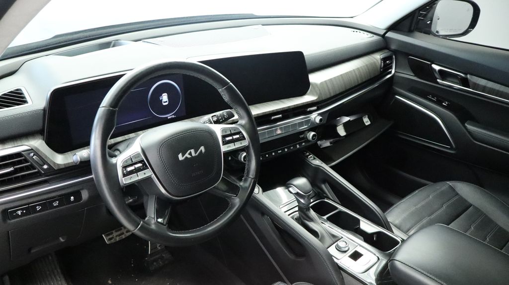 Thumbnail: 2023 Kia Telluride - 31