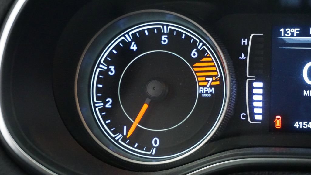 Thumbnail: 2019 Jeep Cherokee - 36