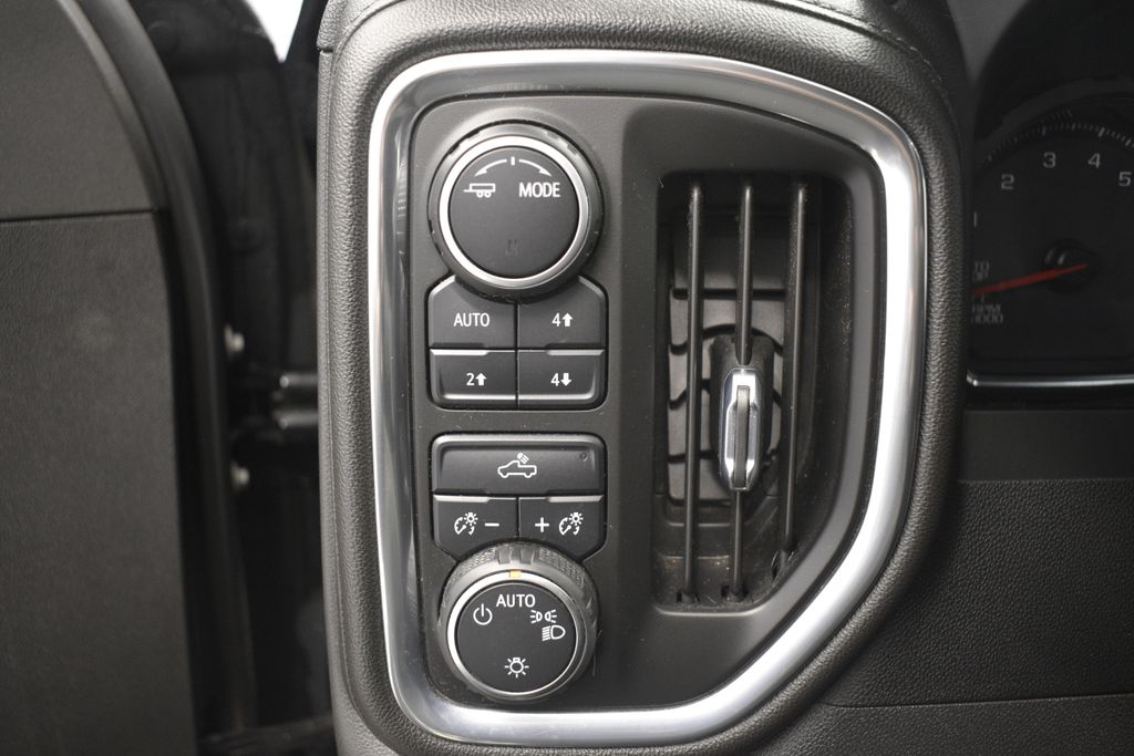 Thumbnail: 2022 Chevrolet Silverado 1500 - 41