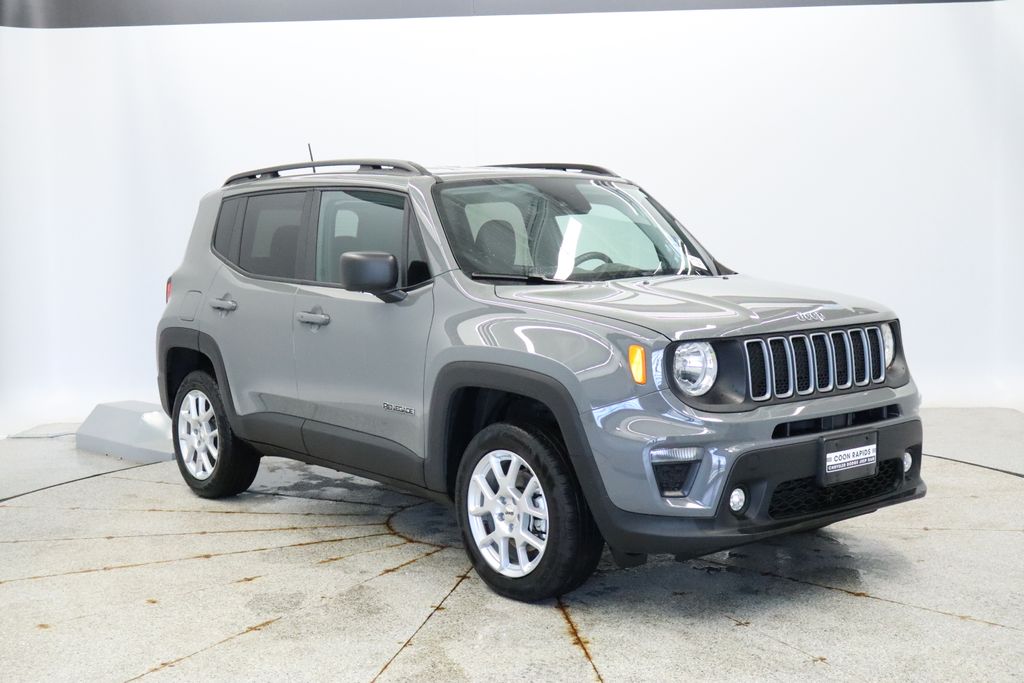 Thumbnail: 2022 Jeep Renegade - 9