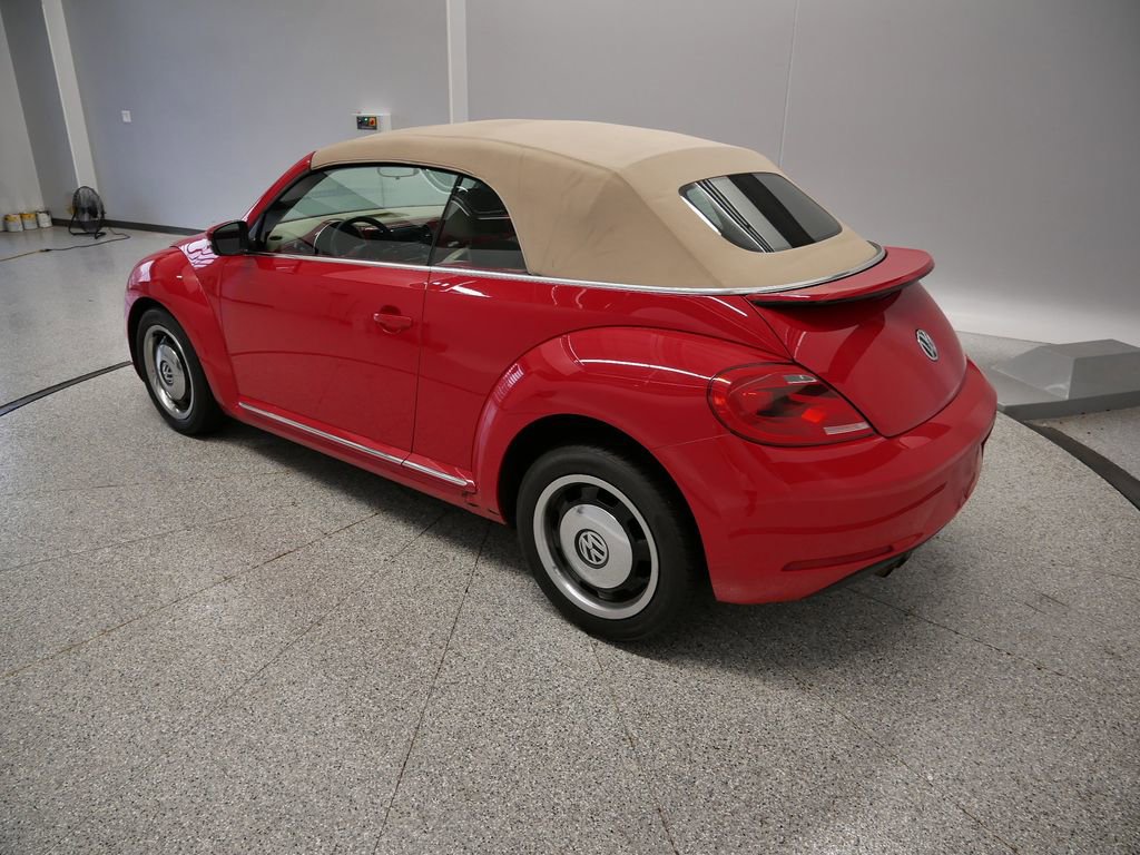 Thumbnail: 2013 Volkswagen Beetle - 20
