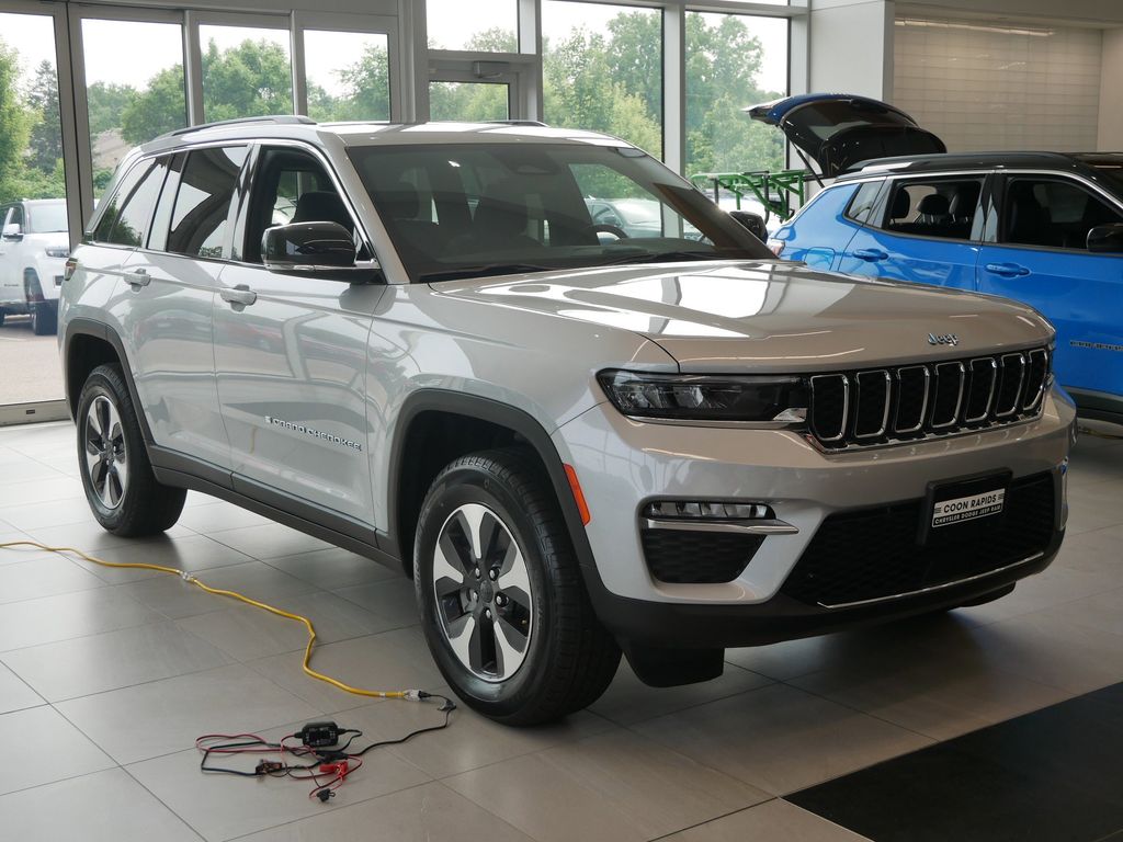 Thumbnail: 2025 Jeep Grand Cherokee - 7