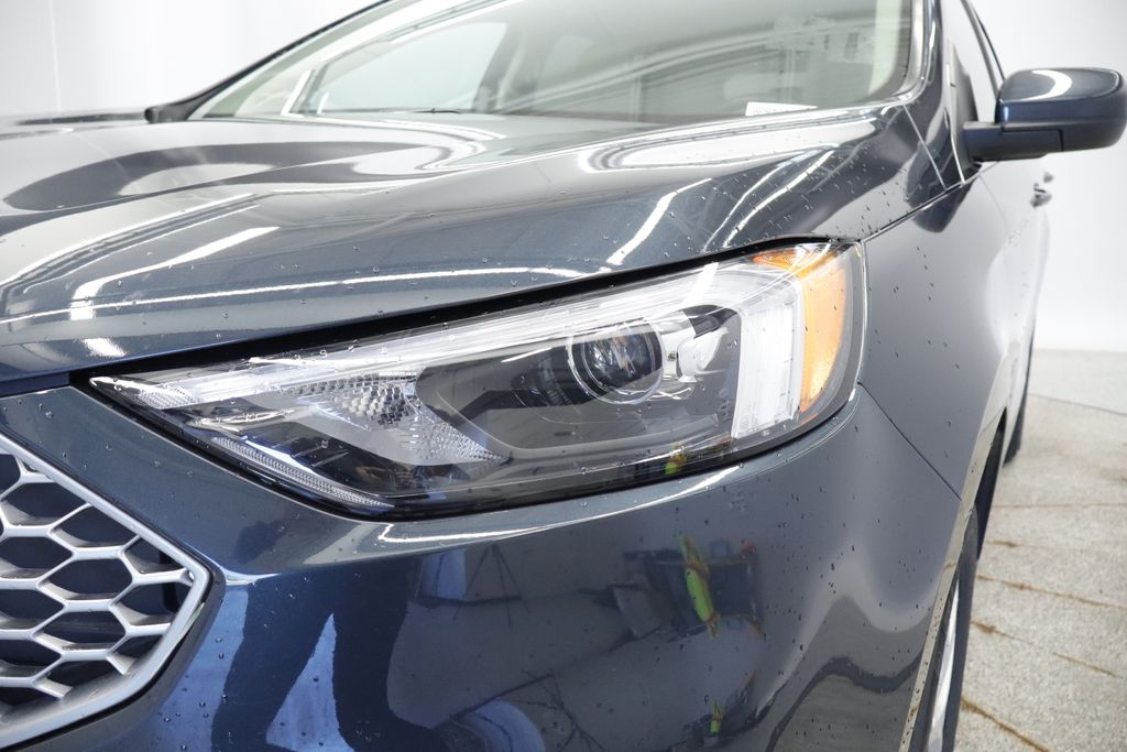 Thumbnail: 2023 Ford Edge - 13