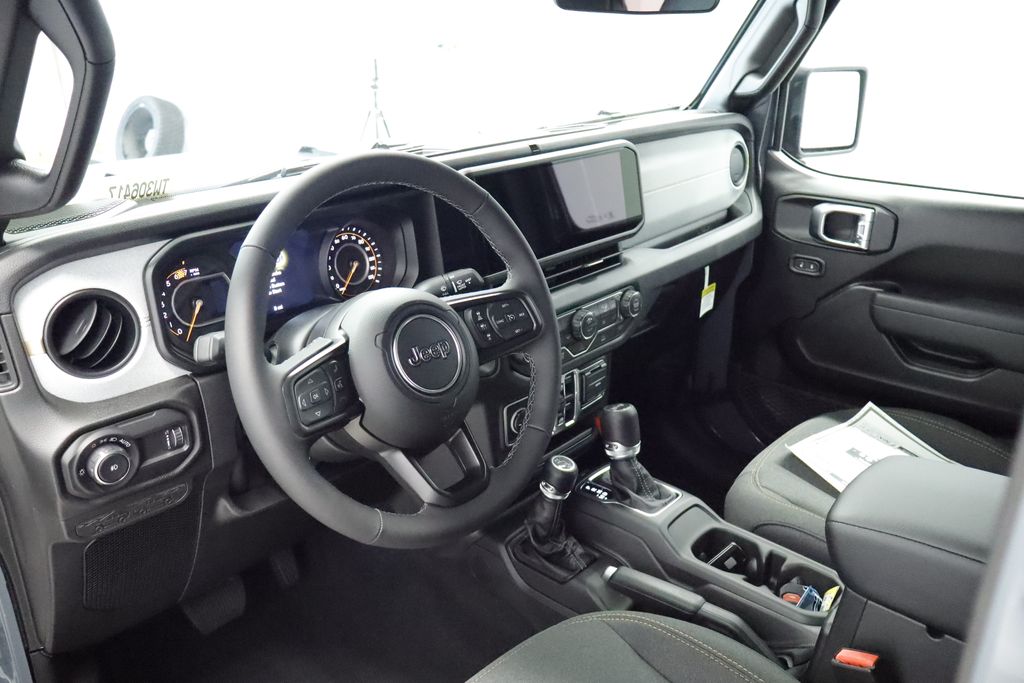 Thumbnail: 2026 Jeep Wrangler - 10