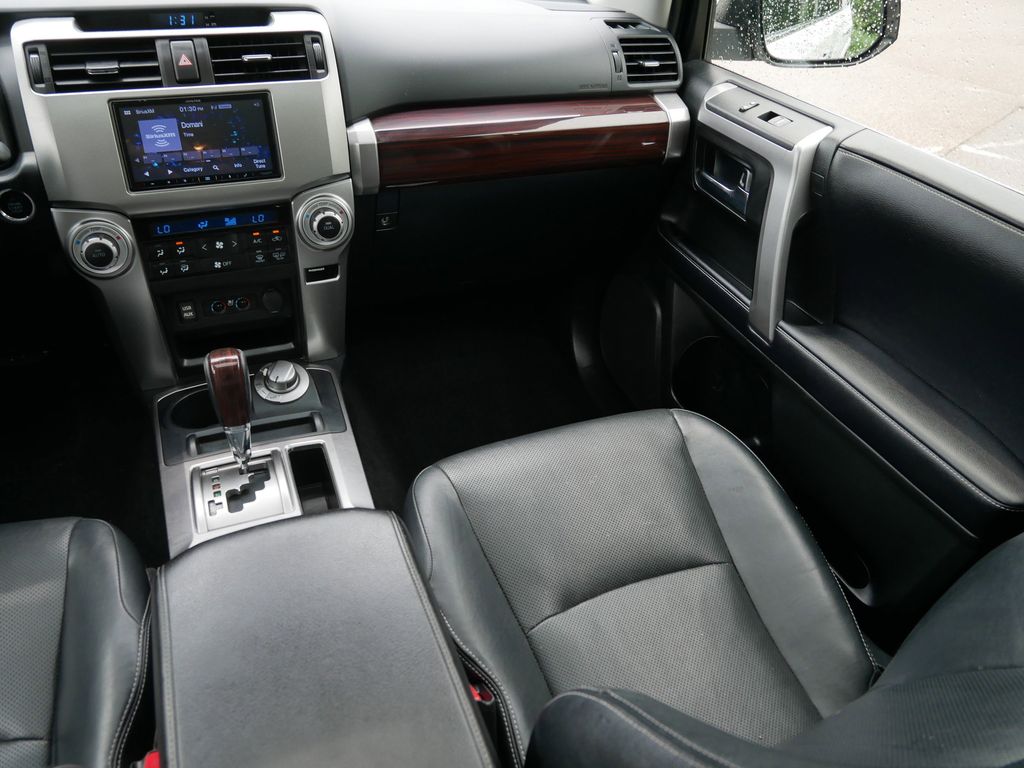 Thumbnail: 2019 Toyota 4Runner - 23