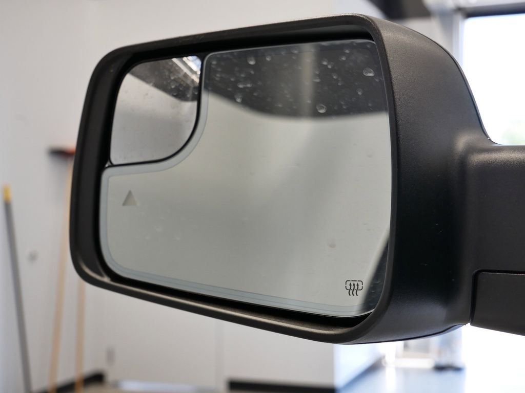 Thumbnail: 2026 RAM 1500 - 22