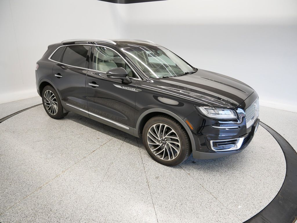 Thumbnail: 2019 Lincoln Nautilus - 14