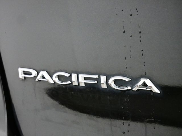2018 Chrysler Pacifica Touring 34